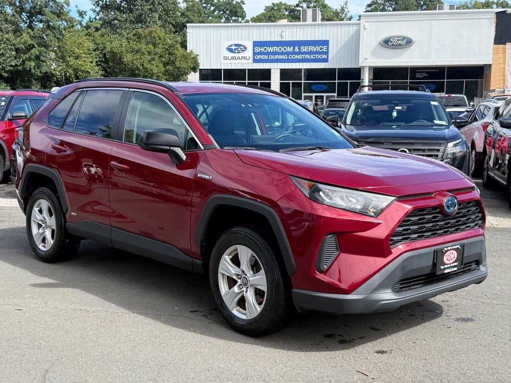 Used 2021 Toyota RAV4 LE AWD/4WD image 4