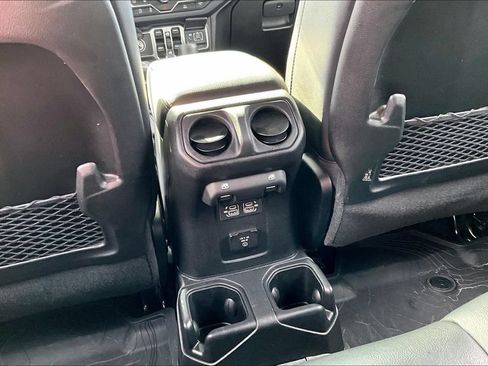 Used 2025 Jeep Gladiator Sport AWD/4WD image 34