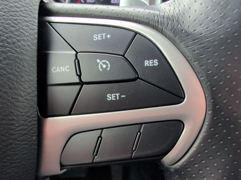 Used 2018 Dodge Charger R/T image 30