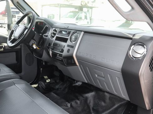 Used 2023 Ford F650 2WD Crew Cab Super Duty image 34