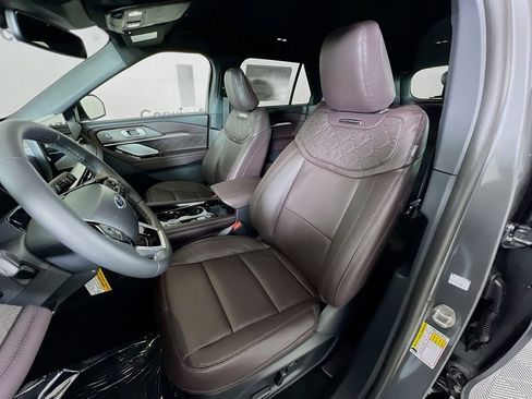 New 2026 Ford Explorer Platinum w/ LUX Leather Package image 27