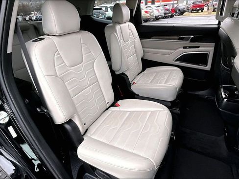 Used 2020 Kia Telluride SX w/ SX Prestige Package image 27