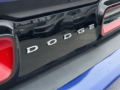 Used 2021 Dodge Challenger SXT w/ Plus Package image 10