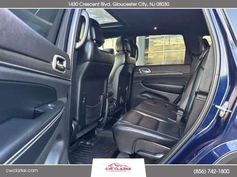 Used 2017 Jeep Grand Cherokee Limited image 22