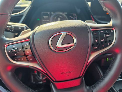 Used 2024 Lexus ES 300h w/ Premium Package FWD image 19