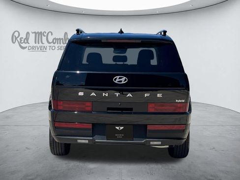 Used 2025 Hyundai Santa Fe SEL FWD image 4