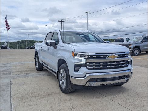 New 2026 Chevrolet Silverado 1500 LTZ w/ Technology Package AWD/4WD image 5