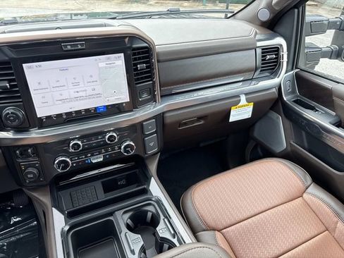 New 2026 Ford F350 King Ranch w/ FX4 Off-Road Package AWD/4WD image 15