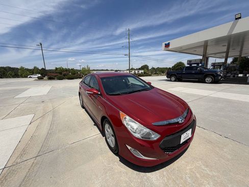 Used 2012 Hyundai Sonata Hybrid w/ Leather Pkg FWD image 23