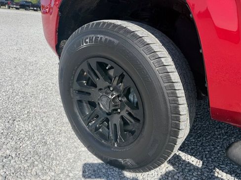 Used 2021 Toyota Tacoma SR w/ SR Convenience Package image 14