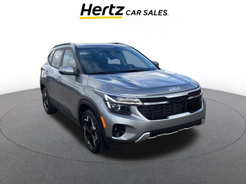 Used 2025 Kia Seltos S image 1