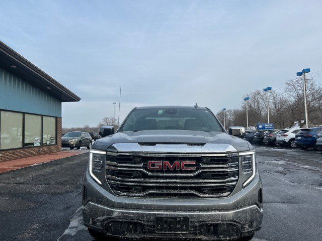 Used 2024 GMC Sierra 1500 SLT AWD/4WD image 3
