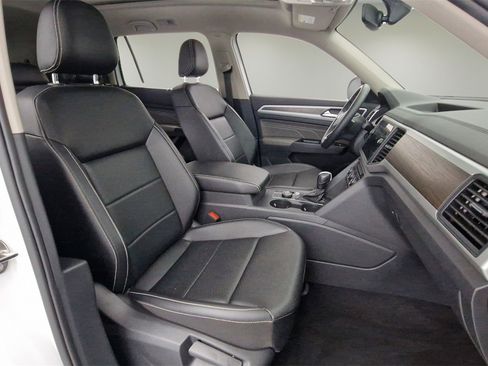 Used 2021 Volkswagen Atlas SE w/ Panoramic Sunroof Package image 25