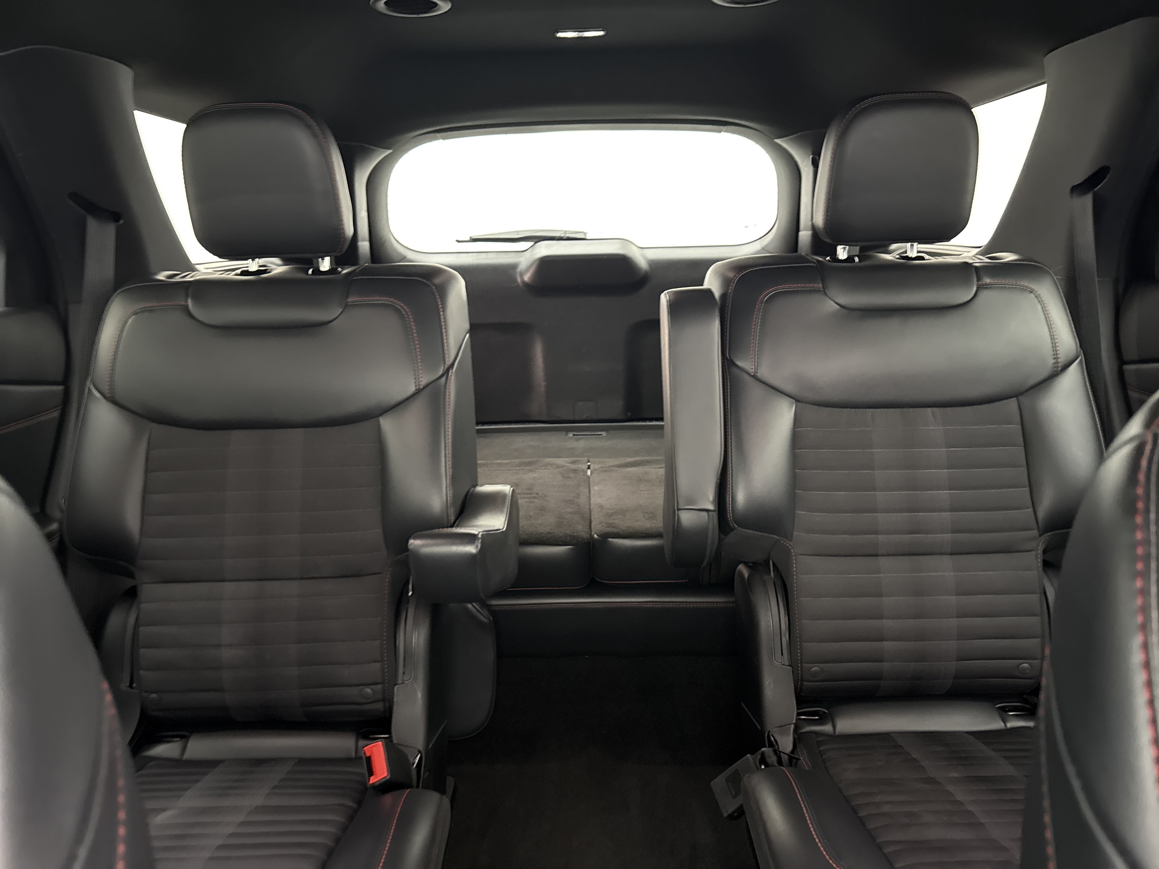 Used 2025 Ford Explorer ST-Line AWD/4WD image 25