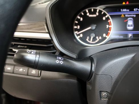 Used 2024 Nissan Altima 2.5 SV image 31