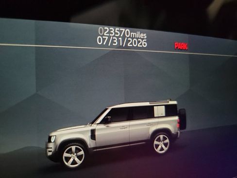 Used 2023 Land Rover Defender 110 X-Dynamic SE AWD/4WD image 18