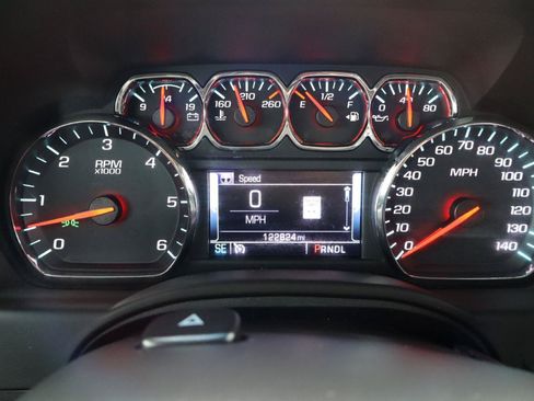 Used 2018 Chevrolet Tahoe LT RWD image 19