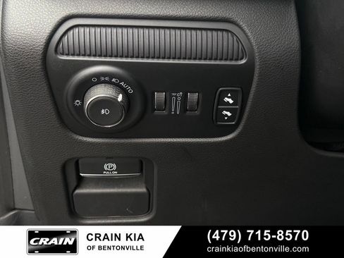 Used 2022 Jeep Wagoneer Series III w/ Premium Group I AWD/4WD image 12