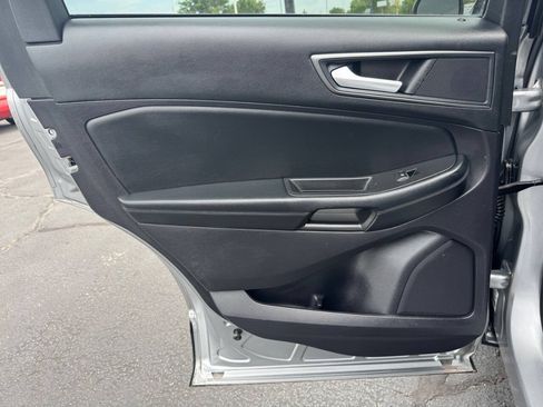 Used 2020 Ford Edge SE AWD/4WD image 17