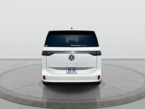 Used 2025 Volkswagen ID. Buzz Pro S RWD image 7