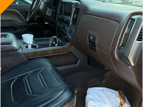 Used 2017 Chevrolet Silverado 1500 LT w/ All Star Edition RWD image 7