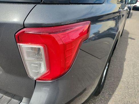 Used 2023 Ford Explorer XLT w/ Equipment Group 202A RWD image 13