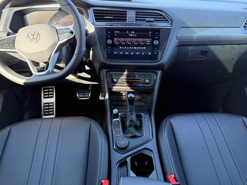 Certified 2024 Volkswagen Tiguan SE R-Line image 11