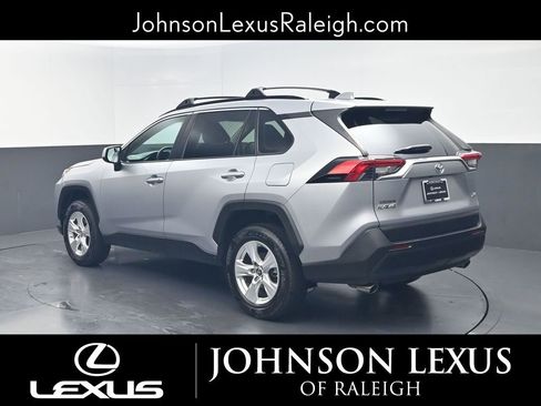 Used 2019 Toyota RAV4 XLE FWD image 7