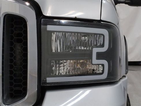 Used 2005 Ford F250 4x4 Crew Cab Super Duty image 11