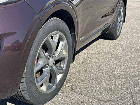 Used 2016 Kia Sorento SX image 19