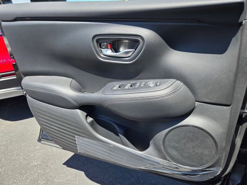 New 2026 Honda HR-V EX-L image 12
