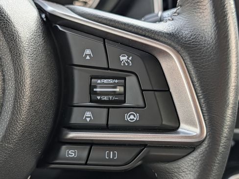 Used 2023 Subaru Forester Premium image 30