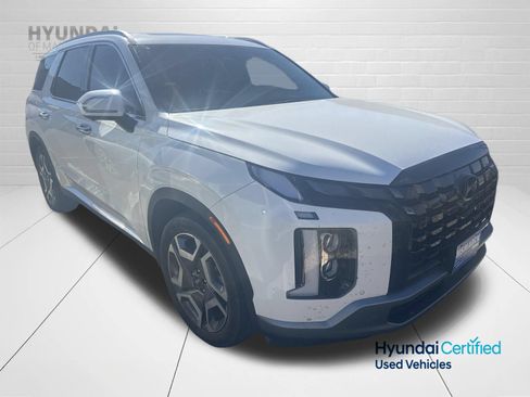 Used 2023 Hyundai Palisade Limited AWD/4WD image 3
