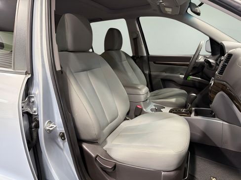 Used 2010 Hyundai Santa Fe GLS w/ Premium Pkg 2 FWD image 14