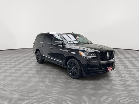 Used 2024 Lincoln Navigator L Reserve w/ Equipment Group 201A image 38