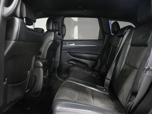 Used 2021 Jeep Grand Cherokee Laredo X AWD/4WD image 23