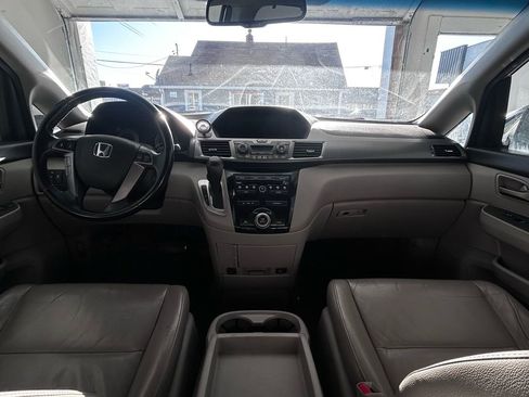 Used 2011 Honda Odyssey EX-L image 9