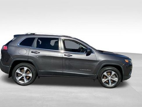 Used 2019 Jeep Cherokee Limited AWD/4WD image 10