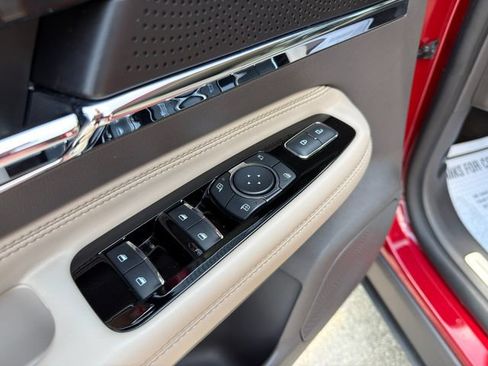 Used 2023 Lincoln Corsair FWD w/ Equipment Group 101A image 19