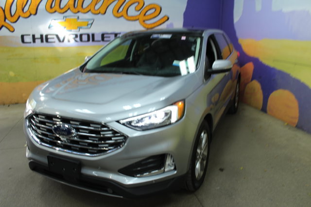 Used 2022 Ford Edge Titanium w/ Equipment Group 301A AWD/4WD image 4
