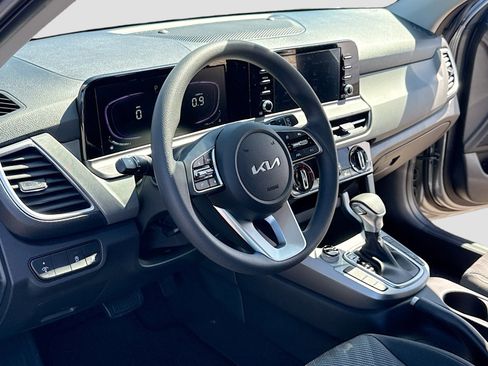 New 2026 Kia Seltos LX image 4