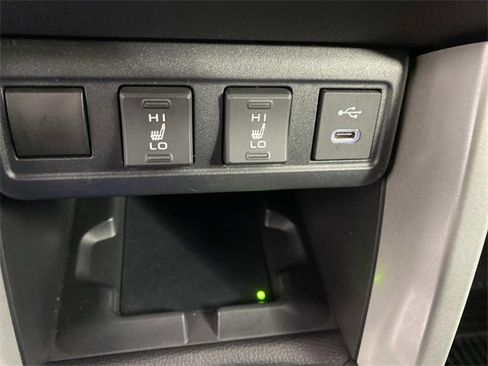 Used 2024 Toyota Corolla Cross XSE image 22