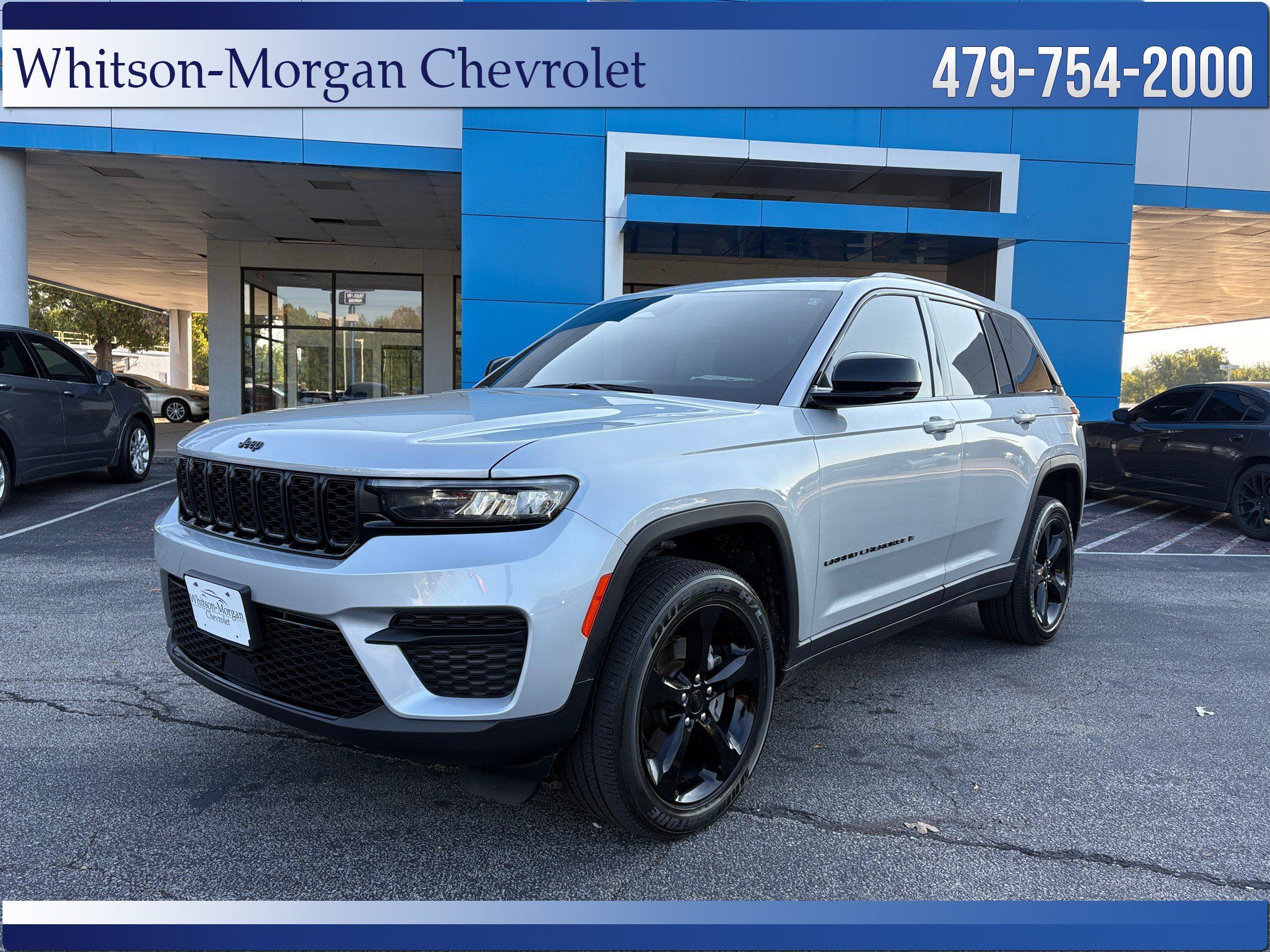 Used 2023 Jeep Grand Cherokee Altitude AWD/4WD image 1