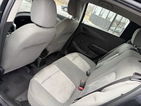 Used 2020 Chevrolet Sonic LT image 15