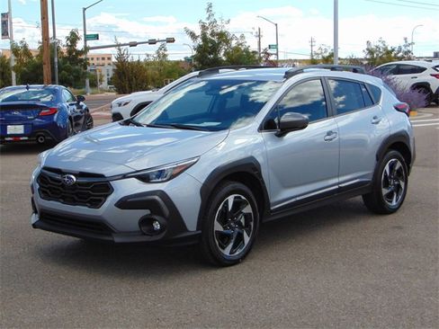 Used 2024 Subaru Crosstrek 2.5i Limited w/ Crosstrek Mirror Package image 8
