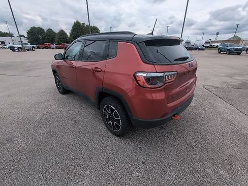 Used 2025 Jeep Compass Trailhawk AWD/4WD image 8