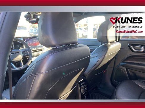 Used 2024 Jeep Compass Trailhawk image 28