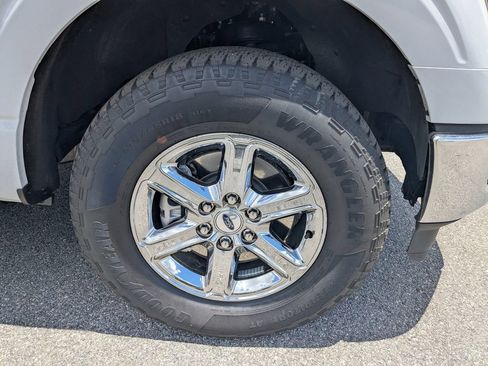 Used 2025 Ford F150 XLT w/ Equipment Group 301A Standard AWD/4WD image 11