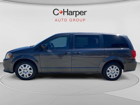 Used 2019 Dodge Grand Caravan SE FWD image 6