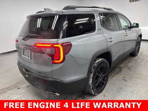 Used 2023 GMC Acadia SLE image 3